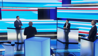 Եռանկյունի - Սահմանադրական բարեփոխումներ