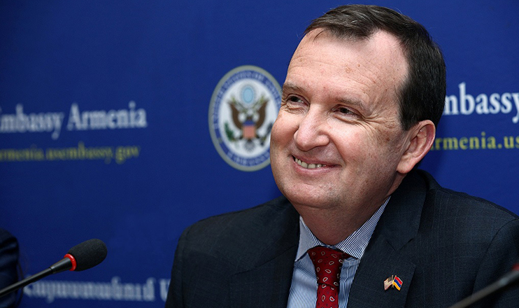 Առաջին տնտեսական