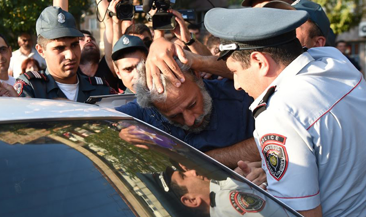 Առաջին տնտեսական