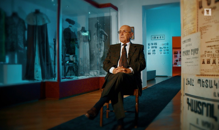 Closed Curtain. Theatre and Society