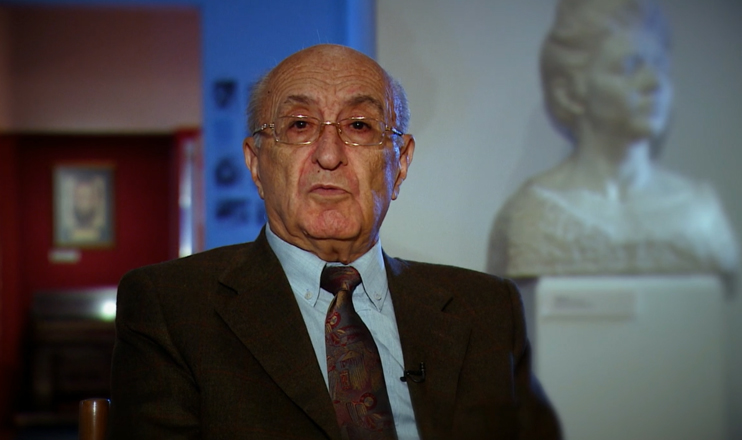 Closed Curtain - Middle Ages