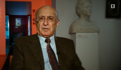 Closed Curtain - National Drama