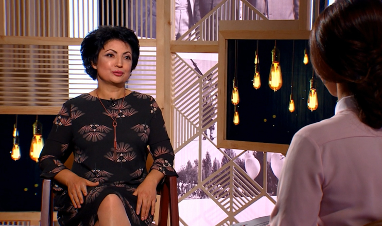 Life in The Palm - Ruzan Melyan