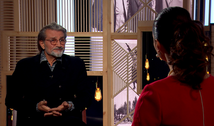 Life in The Palm - Vigen Chaldranyan