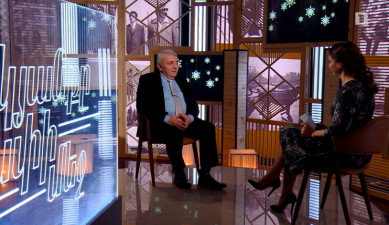 Life in The Palm - Gevorg Poghosyan