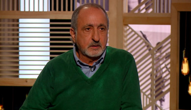 Life in The Palm - Georgy Hovakimyan