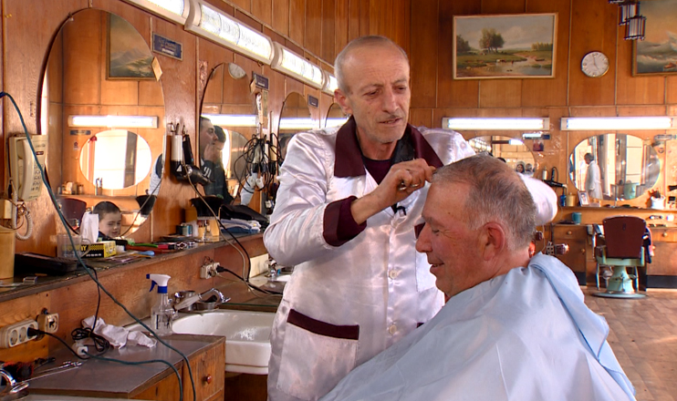 Gyumri Luxe hairdresser's with its 76-year-old history and charm