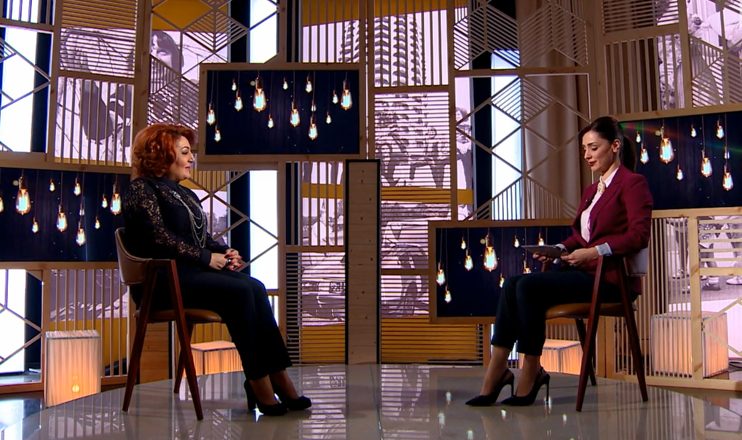 Life in The Palm - Zara Karapetyan