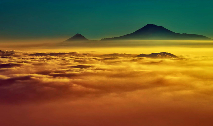 A story of one photo: Ararat beyond the clouds
