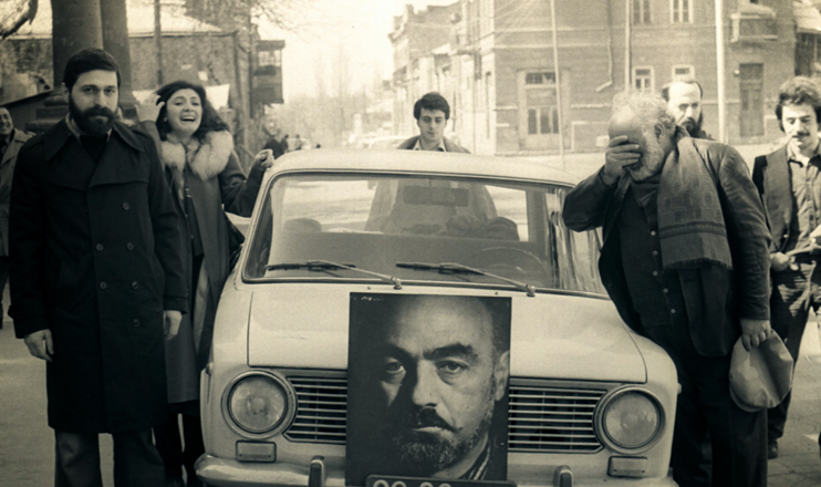 The story of one photo: Parajanov in his own funeral procession