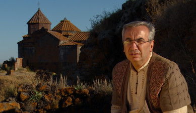 Shoulder to Shoulder: Alashkert Three Feet