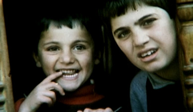 Gyumretsin 1990 [Archive]