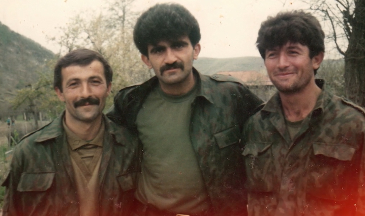 Նվիրյալները. Գեղամ Կարապետյան, Լեռնիկ Ավանեսյան