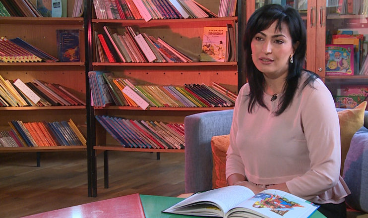 Bookshelf: Mery Sahakyan