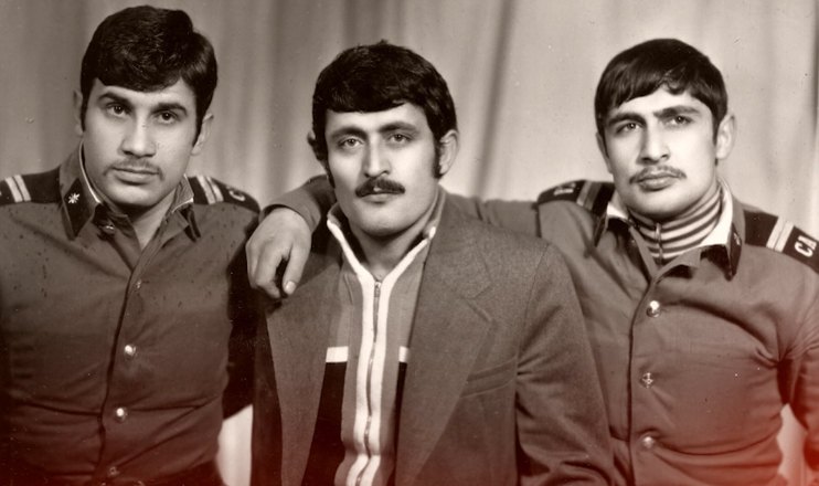 Նվիրյալները. Վրեժ Ավանեսյան