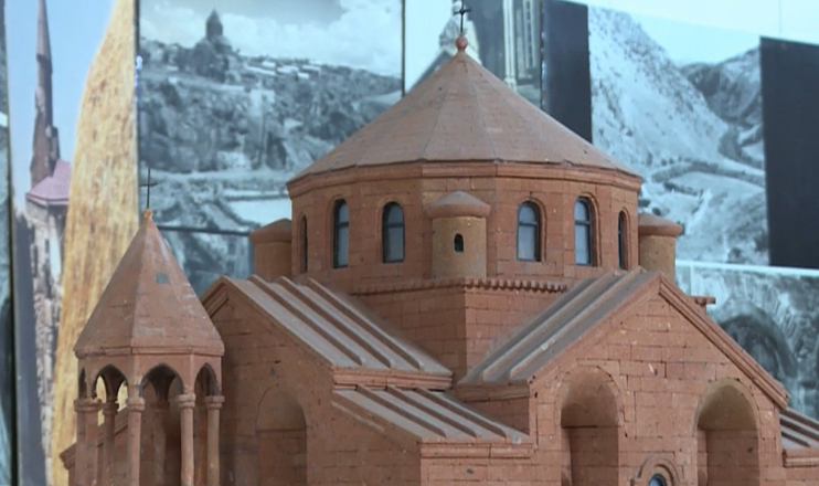 Modern Architecture and Tamanyan