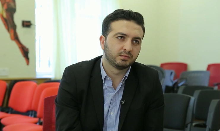 Հրապարակում