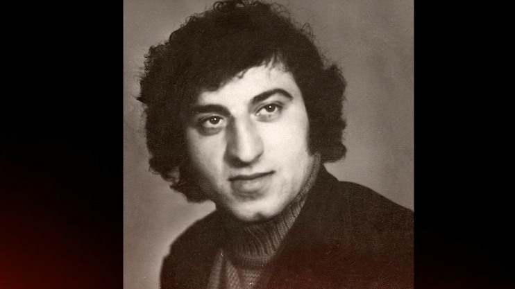 Նվիրյալները. Աբրիկ Արզումանյան