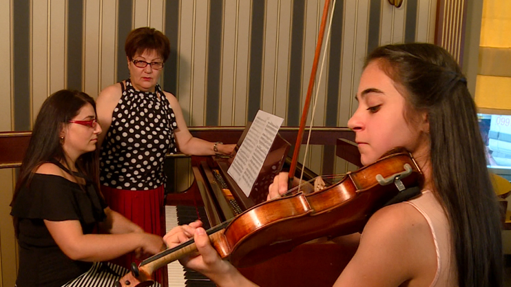 Violinist Asya Anisimova