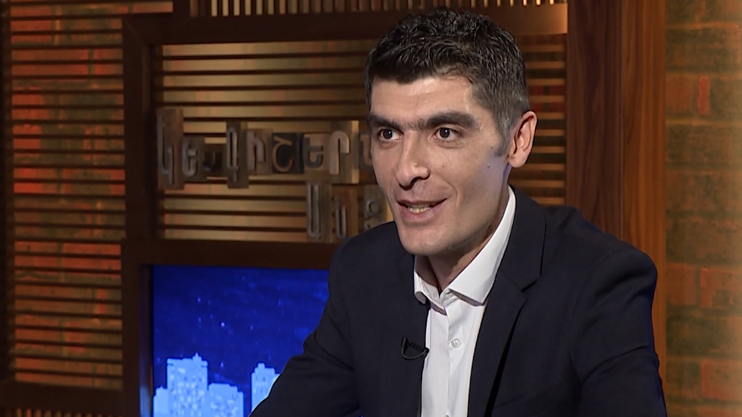 Կեսգիշերն անց. Արքմենիկ Նիկողոսյան