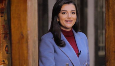 Հայրենեան. Խաղեր