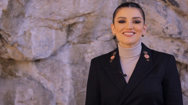 Հայրենեան. Գիր