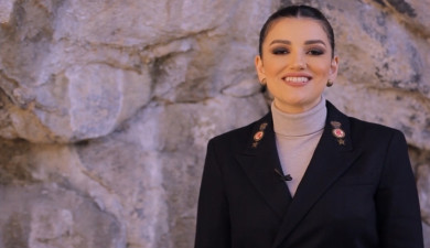 Հայրենեան. Գիր