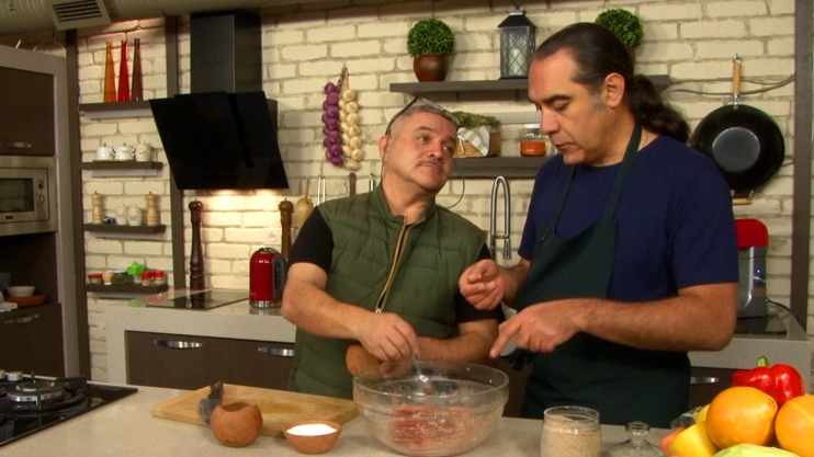 Готовим вместе. Фаршированные котлеты