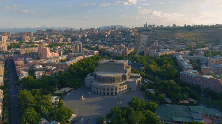 Заслуженный деятель искусства Республики Армения Эдгар Оганисян