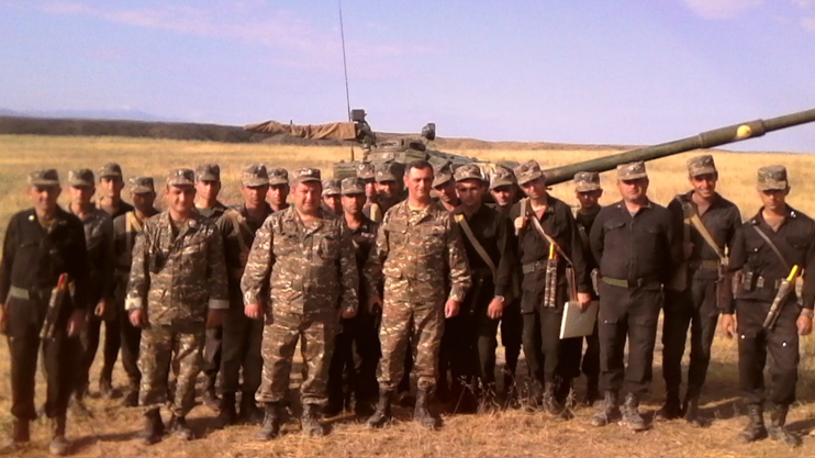 Նվիրյալները. Հունան Հայրումյան