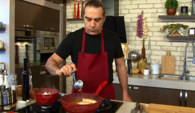 Let's Cook Together: Chicken Rolls in Wine Sauce