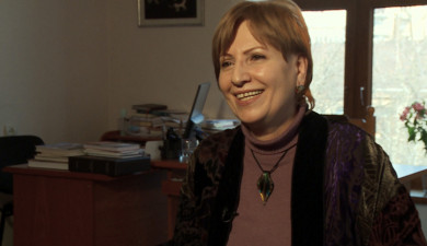 Bookshelf: Karine Khodikyan