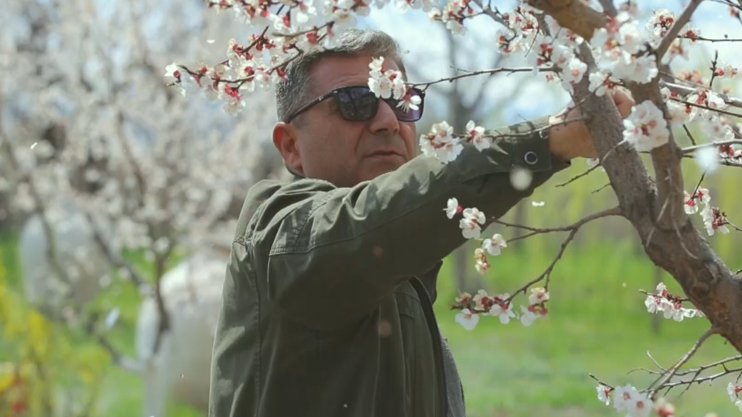 Учитель. Геворг Мукоян