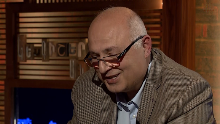 Կեսգիշերն անց. Հարություն Մարության