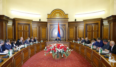 News 60 Minutes: Main Report