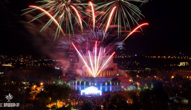 News 60 Minutes: Main Report