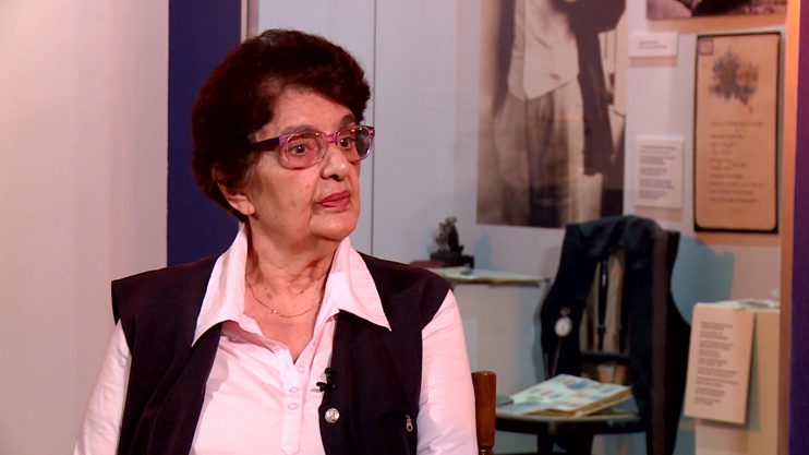 Թումանյանի թոռնուհի Իրմա Սաֆրասբեկյանի հետ