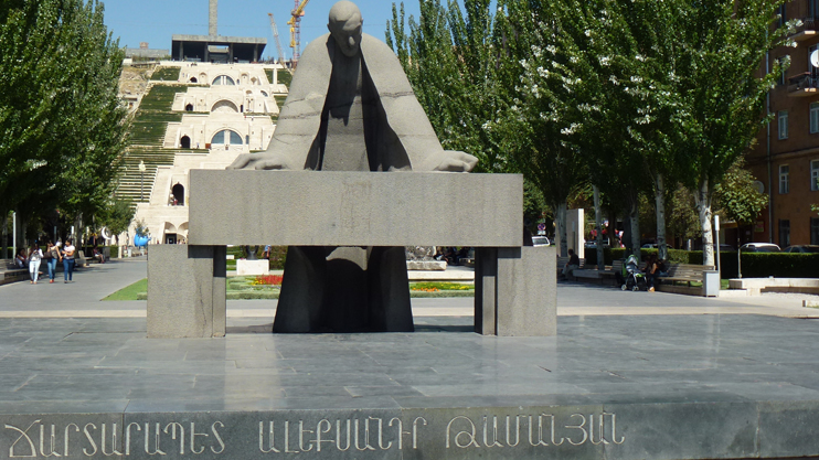 Основатель новой армянской архитектуры Александр Таманян
