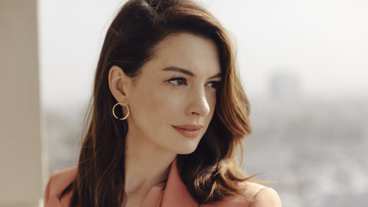 Anne Hathaway turns 37