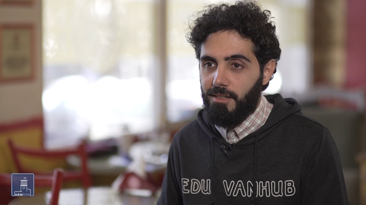 Հրապարակում