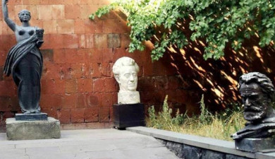 On the Roads of Armenia: Hakob Kojoyan