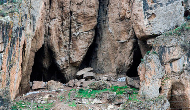 On the Roads of Armenia: Areni 1