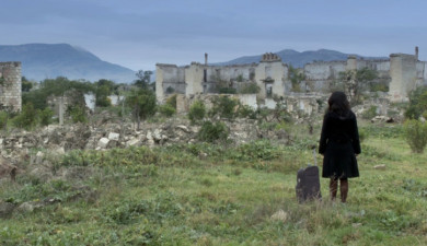 Չտեսնված կինո. Ժաննան և ձայները. Բոժոն