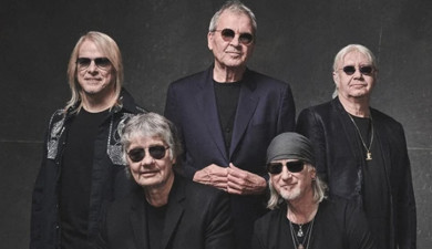 Иэн Гиллан 75