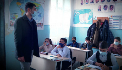 Преподавай, Армения. Арам Николян