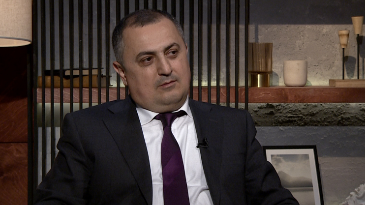 Առանց թեմայի. Կարեն Գիլոյան