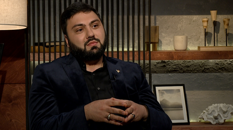 Առանց թեմայի. Լիպարիտ Ավետիսյան