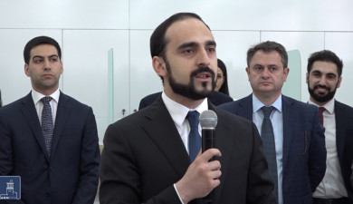 Հրապարակում