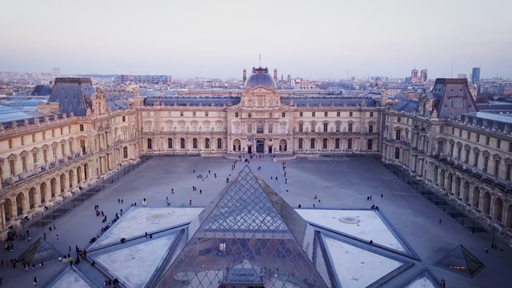 Louvre Museum