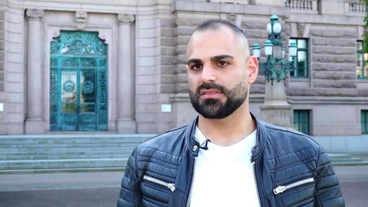 Օտար, ամայի ճամփեքի վրա. Շվեդիա